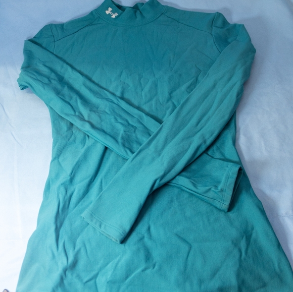 Under Armour base layer - Picture 2 of 2